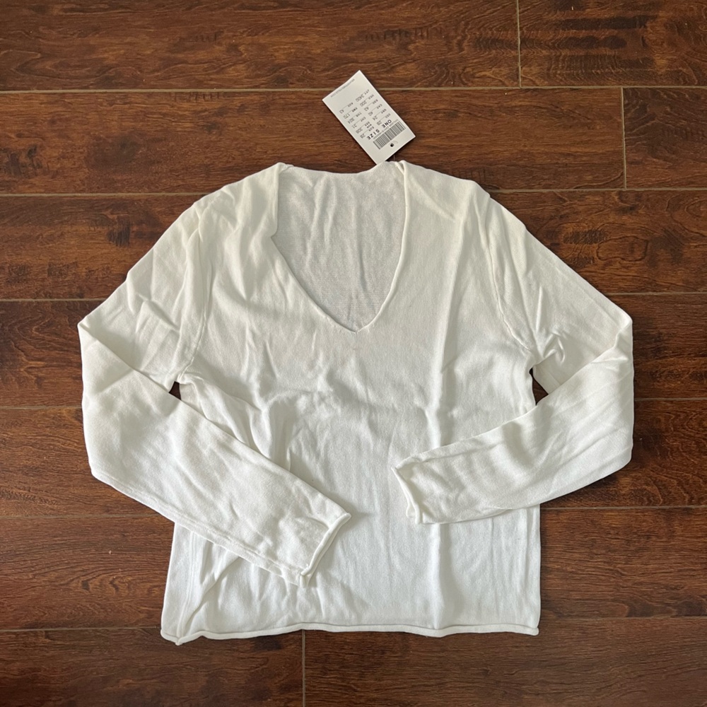 Brandy Melville Classic White Knit Top